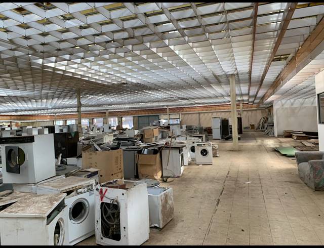 10,000M² WAREHOUSE FOR SALE IN BRAKPAN CENTRAL
